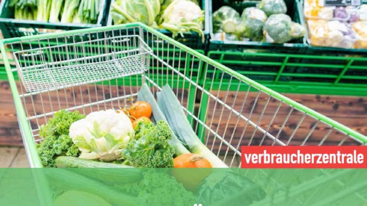 Lebensmittelverschwendung: Deckblatt des Berichts zum Marktcheck Obst und Gemüse im Einzelhandel der Verbraucherzentralen (2021/2022)